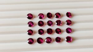 โรโดไลต์จากธรรมชาติ6มม. โกเมนสีม่วงเจียระไนแบบเหลี่ยมเพชรพลอยควอตซ์สีแดงอัญมณีหลวมเครื่องประดับ - Product Image 5