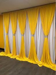 สีเหลือง