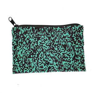 Porte-monnaie à fermeture éclair XOXO fait main en perles, noir, forme rectangulaire, thème amour, broderie artisanale pour la Saint-Valentin - Product Image 3