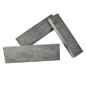 Petits blocs de corne de buffle polis et sculptés fabriqués à la main avec des motifs de style nautique et animal pour une utilisation décorative - Product Image 5