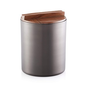 Hielera Moderna de Acero Inoxidable con Tapa de Madera, Acabado Mate Elegante, Diseño Aislado para Hogar, Bar, Fiestas y Regalos - Product Image 3