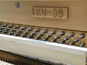 เปียโนตั้งพื้น Kawai KU3B มือสองจากญี่ปุ่น สีดำ คุณภาพการผลิตที่แม่นยำ แข็งแรง ทนทาน เล่นได้ลื่นไหล รุ่นยอดนิยมสำหรับส่งออก - Product Image 5
