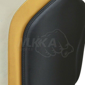 Protector de Pecho de Cuero de Alta Calidad con Diseño Personalizado para Hombres - Protección para Entrenamiento de MMA y Lucha Libre con Material de PVC y Cuero - Product Image 5