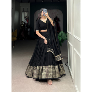 Venta al por mayor de FashionHarbour Pure Chanderi estilo Bollywood Lehenga Choli con Dupatta ropa de verano tradicional para fiestas - Product Image 4