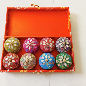 Caja de regalo Bandhej con caja Sindoor, combinación de regalo, caja de regalo Haldi Mehendi Sangeet, recuerdo de devolución, regalo de Acción de Gracias, regalo para su invitado - Product Image 1