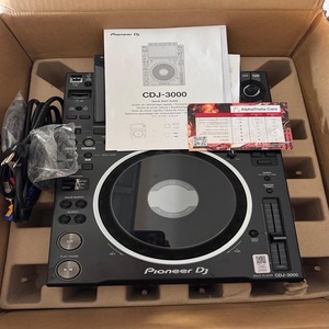 เครื่องเล่นดีเจ Pioneer CDJ3000 รุ่นใหม่เอี่ยม 2 คู่ 4 ช่องสัญญาณ พร้อมเครื่องผสมสัญญาณดีเจ D J M V 1 0 สำหรับการแสดงในคลับ - Product Image 1