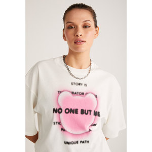 ETHIQUET BUG T-shirt da donna a maniche corte, vestibilità oversize, taglio ampio, con dettagli stampati, 100% cotone organico - Product Image 5
