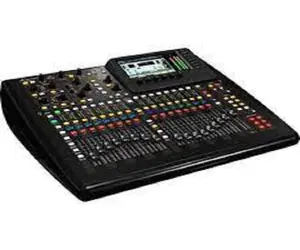 READY TO SHIP X32 Compact 40-Input 25-Bus Digital Mixing Console