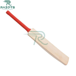 Razorts Batte de cricket internationale Style d'entraînement de taille personnalisée pour les 12 ans et plus en bois de haute qualité main droite gauche - Product Image 6
