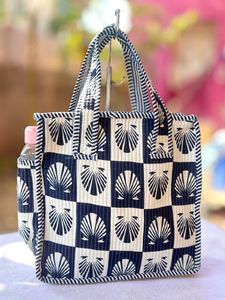 กระเป๋าโท้ทผ้าฝ้ายพิมพ์ลายบล็อกอินเดียแบบควิลท์  ทรงเรขาคณิต  แฟชั่นฤดูร้อน/ฤดูหนาว  สำหรับผู้หญิง  แบบมีฝาปิดสองชั้น - Product Image 2