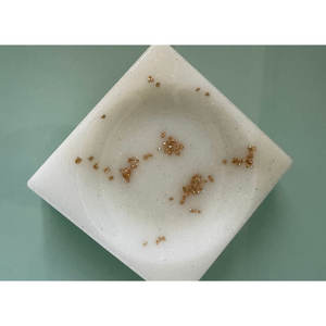 Porte-savon carré moderne portable à drainage automatique, en résine brillante de luxe, finition de surface personnalisée pour salle de bain - Product Image 4