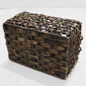 Porte-bouteilles en jacinthe d'eau multi-niveaux, fait à la main et écologique, pour les restaurants, les cafés et les bars à domicile - Product Image 4