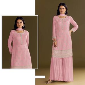 Elegante traje Palazzo de diseñador para mujer con bordado y trabajo de secuencia para fiestas de Diwali, bodas, ocasiones festivas - Product Image 1