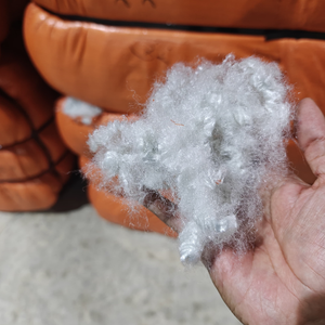 Produit de matériau de remplissage solide ignifuge de qualité recyclée en fibre de polyester 100% d'Indonésie - Product Image 3