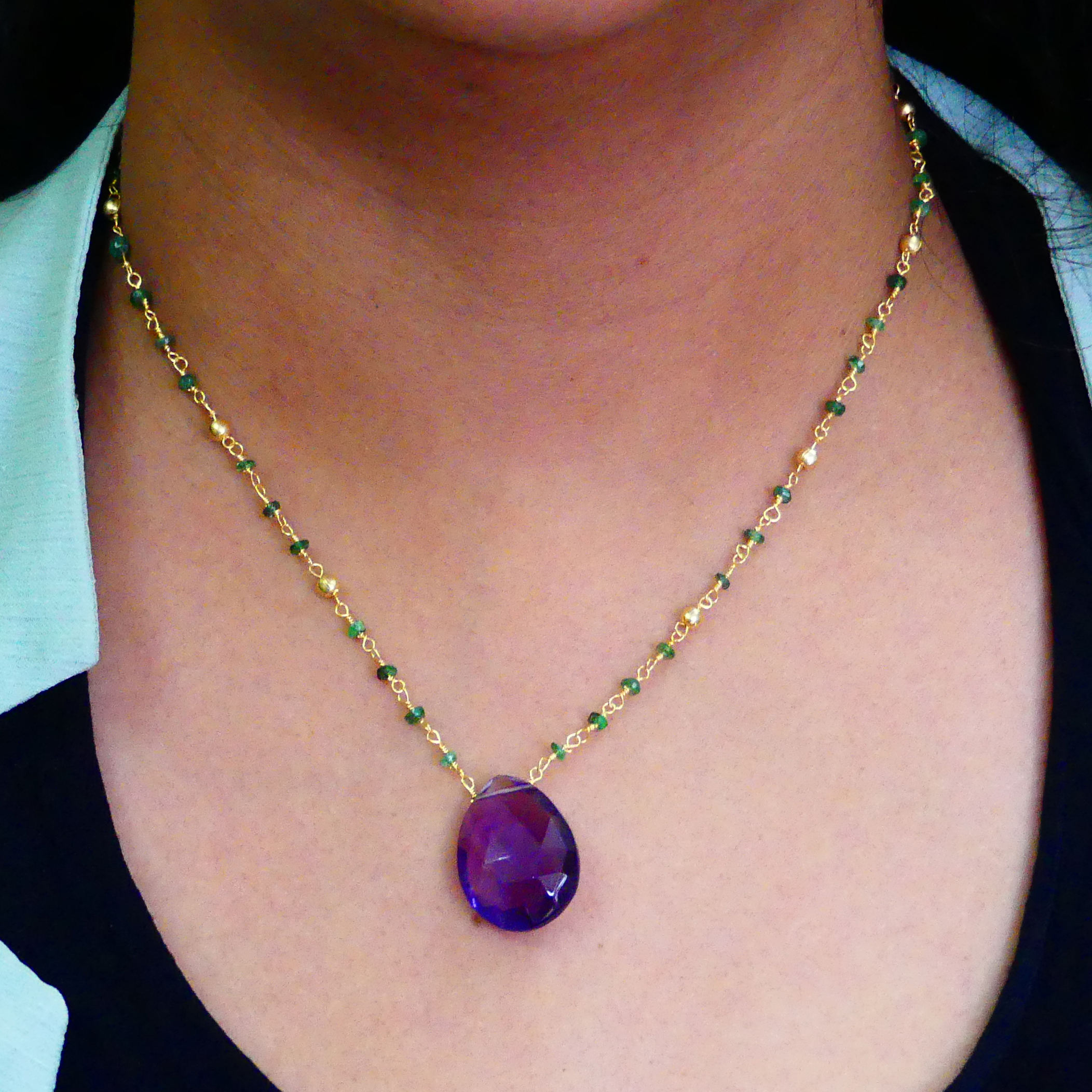 สีเหลือง