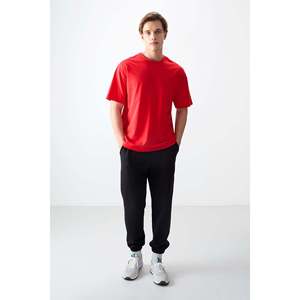 T-shirt en coton basique pour homme Air Jones, coupe ample, texture épaisse et douce, vêtement décontracté confortable, couleur Fiesta 88377 - Product Image 4