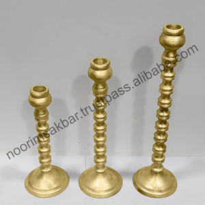 Portavelas de aluminio clásico elegante personalizable hecho a mano con diseño de bola con impresión de logotipo personalizado para decoración del hogar y Navidad - Product Image 3