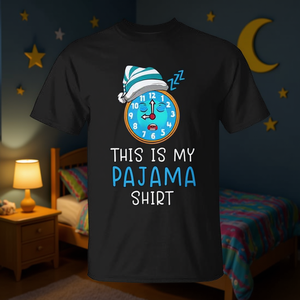 Questa è la mia maglietta da pigiama con design a forma di orologio per la notte, maglietta per dormire - Product Image 4