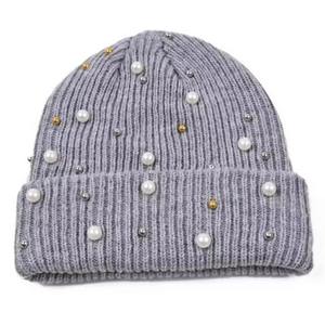 Gorro de invierno personalizado al por mayor, gorros cálidos con patrón sólido multicolor para hombres y mujeres, bordado con diseño de diamantes de imitación - Product Image 1
