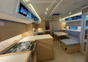 PRÊT À EXPÉDIER 2024 Bavaria C42 12m 57hp Bateau de luxe de type remorqueur pour croisière, moteur in-bord SailDrive 3 pales, en promotion - Product Image 3