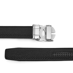 Cinturón de cuero genuino para hombres, elegantes trajes casuales premium y atuendos de negocios con elegante hebilla de aleación - Product Image 6