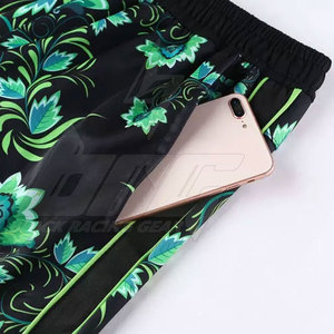 Venta al por mayor de chándales de bajo precio de los hombres de alta calidad en stock de chándales de los hombres de la nueva llegada - Product Image 4