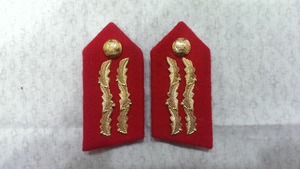 แผ่นปักตราสัญลักษณ์นายทหารคุณภาพดี ทำจากทองเหลืองสีแดง ปักด้วยดิ้นทอง  แบบสั่งทำพิเศษ สำหรับติดปกเสื้อหรือหมวก - Product Image 2