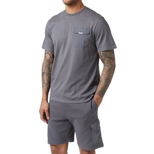 Ensemble court d'été imprimé de haute qualité pour homme, 2 pièces, en coton respirant, avec t-shirt et short, poche poitrine et poches latérales sur le pantalon - Product Image 1
