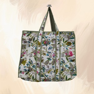 Sac fourre-tout en coton matelassé fabriqué à la main imprimé floral vibrant pliable polyvalent shopping voyage quotidien essentiel sac - Product Image 1