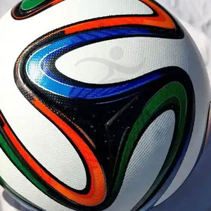Balón de fútbol escolar al por mayor profesional, tamaño personalizado, precio bajo, balón de fútbol escolar para venta en línea - Product Image 2