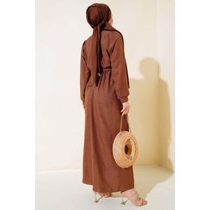 Vestido casual de lino marrón con detalle de botones en las muñecas - Product Image 2