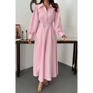Robe plissée rose avec fermeture éclair sur le devant - Rose - Product Image 4