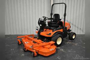 Tractor cortacésped bastante usado Kubota F2890 cortacésped con plataforma de corte viene con garantía y recogedor de césped - Product Image 3