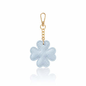 พวงกุญแจหนังอิตาลีรูปใบโคลเวอร์สี่แฉก-PS639-เครื่องรางนำโชค - Product Image 6
