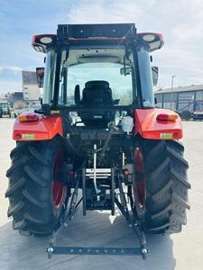 รถแทรกเตอร์คูโบต้ารุ่น M4-073 ราคาถูก พร้อมห้องโดยสารและเครื่องปรับอากาศ - Product Image 3