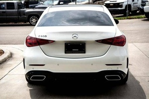 Mercedes-Benz Clase C C 300 2024 asequible - Product Image 3