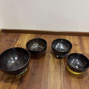 Artisanat en métal en bronze d'inspiration himalayenne fait à la main bol chantant de style traditionnel pour la guérison des chakras et la thérapie de bain sonore - Product Image 2