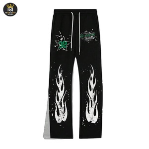 Pantalones de chándal holgados a rayas laterales para hombre con logotipo personalizado OEM para exteriores, pantalones de chándal acampanados informales de gran venta - Product Image 1
