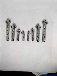 Placas de bloqueo TPLO 2,0mm/2,4mm/2,7mm/3,5mm Juego ortopédico veterinario derecho e izquierdo 8 piezas CE aprobado - Product Image 5