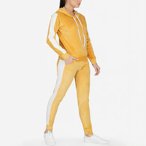 Vêtements de sport décontractés pour femmes de haute qualité en gros, ensembles de survêtements 100 % coton écologiques avec logo imprimé pour la saison hivernale - Product Image 2