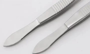 Pinzas Adson de Alta Calidad para Tejidos, 1x2 Dientes Rectos, 12.5cm, Instrumento Quirúrgico Desechable de Un Solo Uso - Product Image 4
