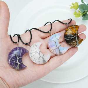 Collier pendentif lune en cristal naturel poli en gros, 25-30 mm, arbre de vie, pierre précieuse enveloppée de fil, charme tendance de la mode, bijoux pour hommes - Product Image 5