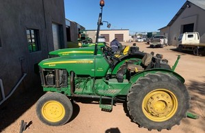 Pour Johnn Deere tout nouveau tracteur 4x4WD 50-180hp pour fermes 60hp puissance nominale avec roulements moteur moteur pompe à engrenages boîte de vitesses - Product Image 3