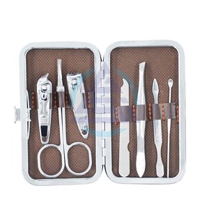 Set de Belleza de Viaje a Precio Económico, Cortaúñas, Set de Manicura, Kit de Pedicura de Acero Inoxidable para Profesionales - Product Image 1