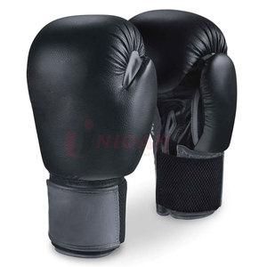 Gants gagnants Viky Industries en cuir rouge hautement personnalisés Gants de boxe de sport confortables avec conception d'entraînement au combat - Product Image 1
