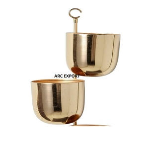 Nouvel arrivage de jardinières décoratives vintage en métal de couleur rose pour la maison, le balcon et le jardin en vente au meilleur prix - Product Image 4