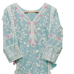 Nouvel organza de créateur pakistanais avec Kurtis de travail de broderie avec broderie en soie et filet Duppata - Product Image 1