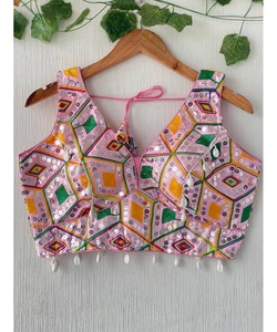 Hermoso caftán marroquí para mujeres en túnicas de satén con cuentas con bordado abierto y vestido de noche modesto para fiestas elegantes - Product Image 1