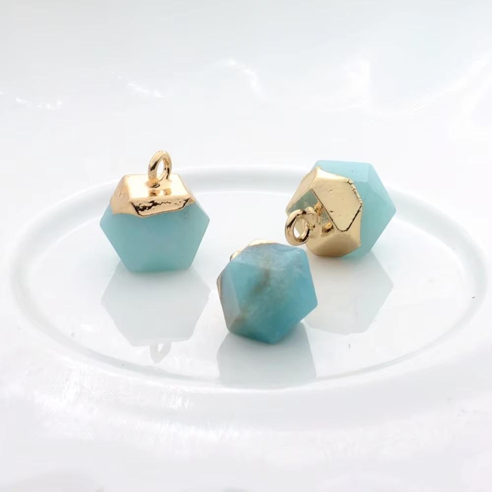 แอมะซอไนต์