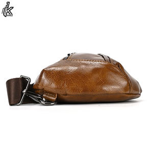 Sac de poitrine en cuir véritable pour hommes, nouveau Design, sac de jour à dos unique, sac de messager Vintage Cool - Product Image 4